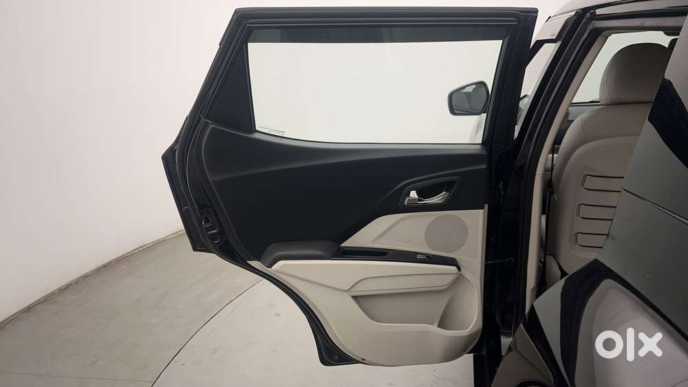 Mahindra Xuv300 W8 Option Diesel, 2020, Diesel