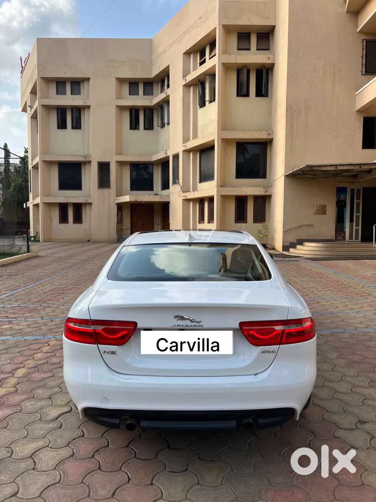 Jaguar Xe Portfolio, 2016, Petrol