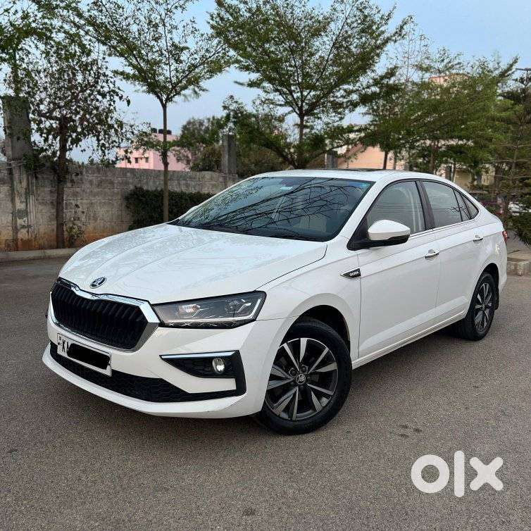 Skoda Slavia 1.0 Tsi Style At, 2024, Petrol