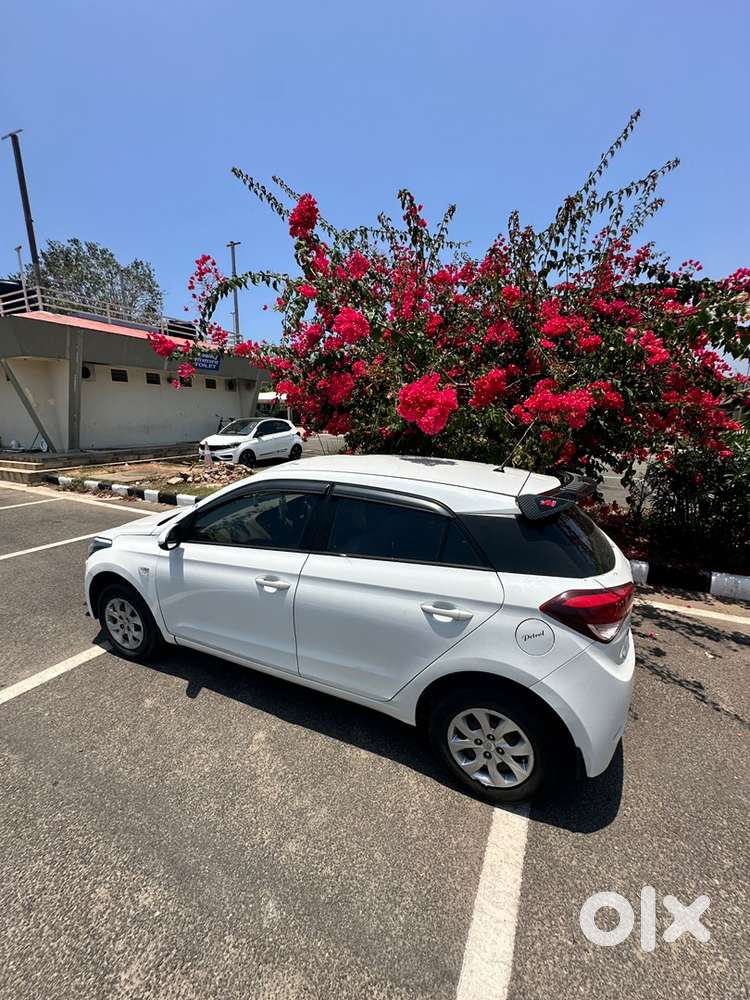 Hyundai I20 Magna Petrol Manual 2015