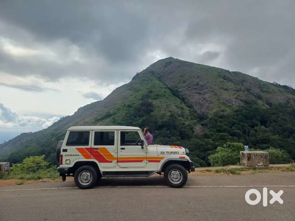 Mahindra Armada 2000