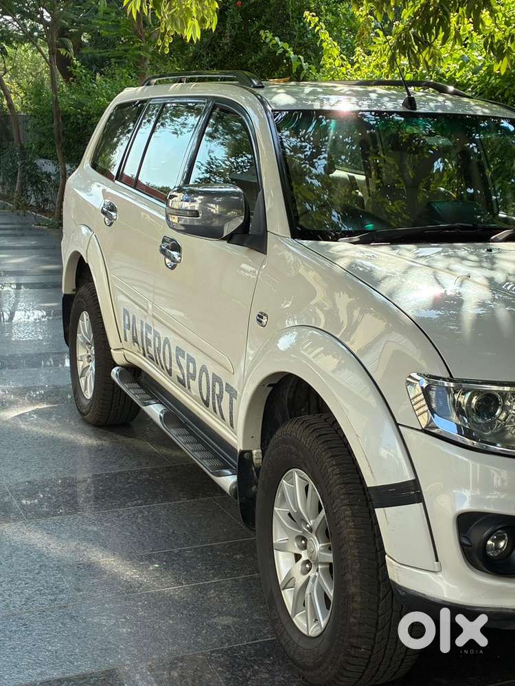 Mitsubishi Pajero Sport 2015 Diesel White Brand New Yokohama Immaculat