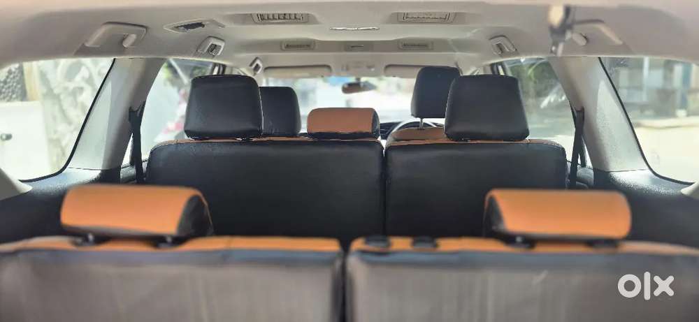 Toyota Innova Crysta 2020 G 8 Setter (showroom Track)