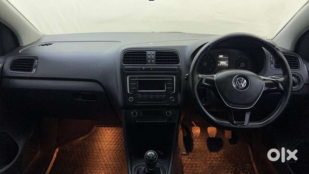 Volkswagen Vento 1.6 Highline, 2016, Petrol