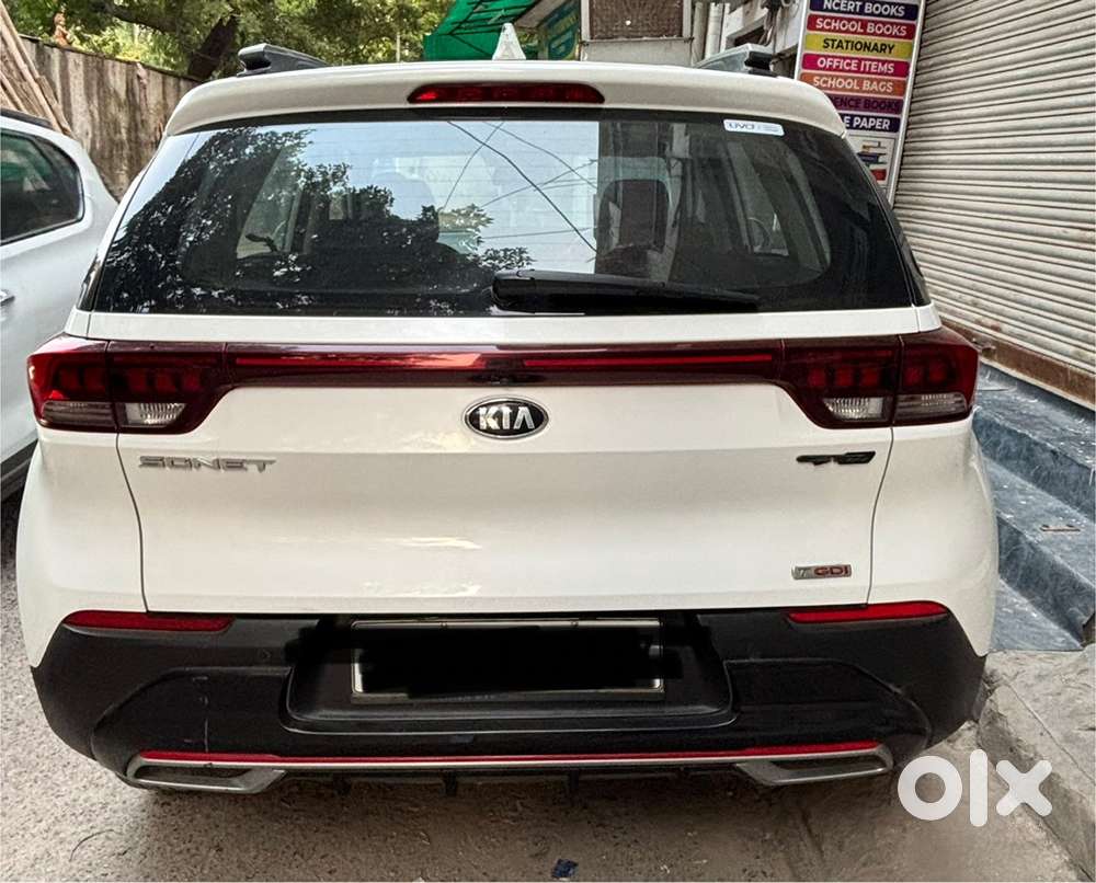 Kia Sonet Petrol 2021