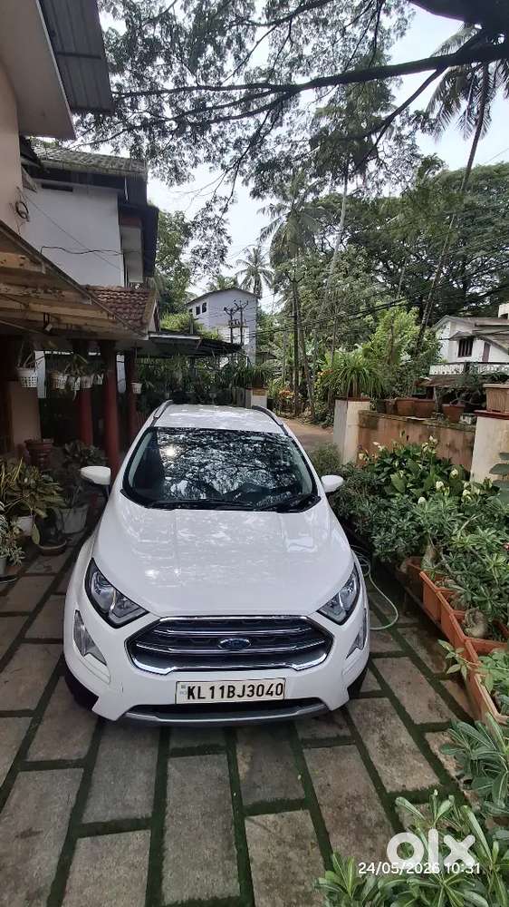 Ecosport Petrol  41810 Km  Rs. 625000/-