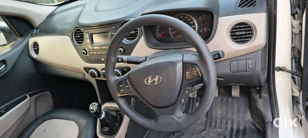 Hyundai I10 Sportz, 2016, Petrol