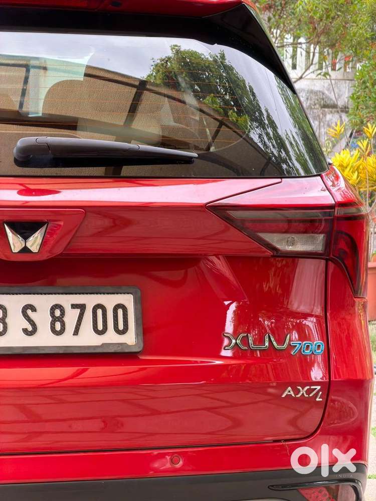 Mahindra Xuv 700 Axl Petrol