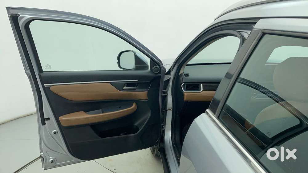 Honda Elevate Zx Mt, 2023, Petrol