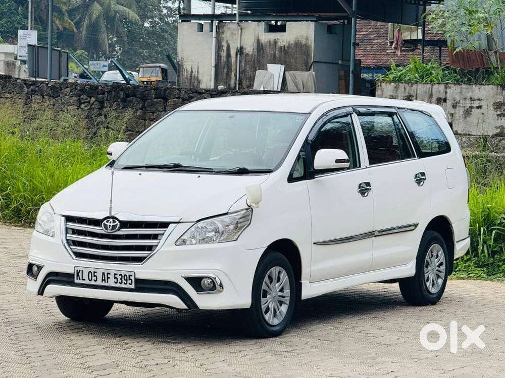 Toyota Innova 2009-2011 2.5 Gx 8 Str, 2012, Diesel