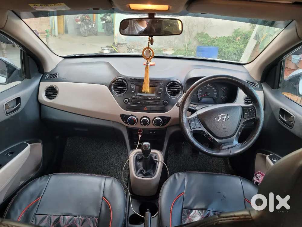 गाड़ी ओवरऑल कंडीशन बहुत ही बेहतरीन है गाड़ी चलने में बहुत स्मूथ है