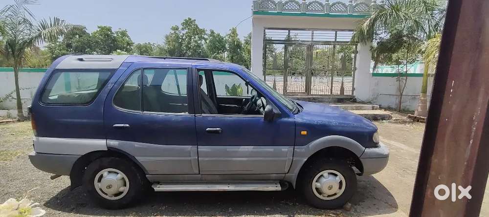Tata Safari 2004