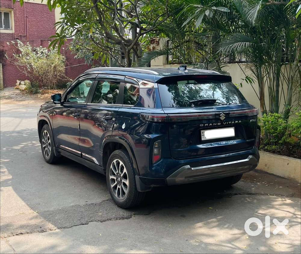 Maruti Suzuki Grand Vitara 1.5 Alpha Plus Intelligent Hybrid Ecvt, 2..