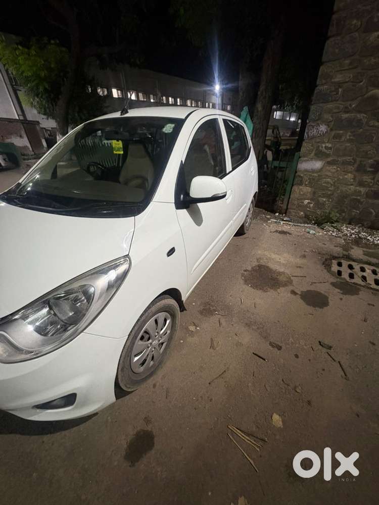Hyundai I10 Sportz Petrol Manual 2013