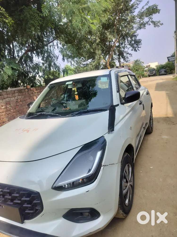 Maruti Suzuki Swift Petrol 2024
