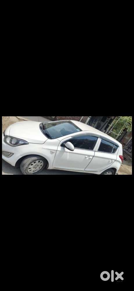 Hyundai I20 2013 Cng & Hybrids Good Condition