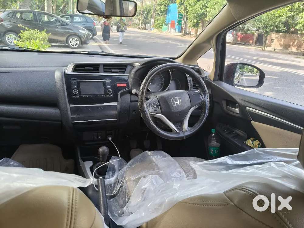 Honda Jazz - 2015 December Top Model Vmt