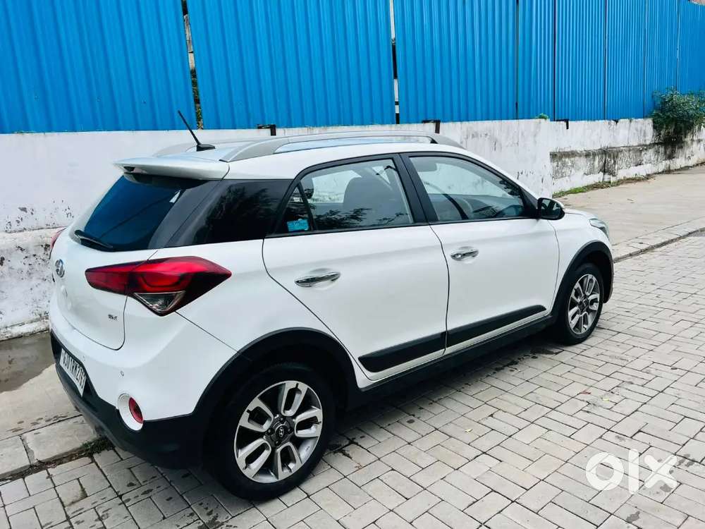 Hyundai I20 Active 2015 Petrol Well Maintained