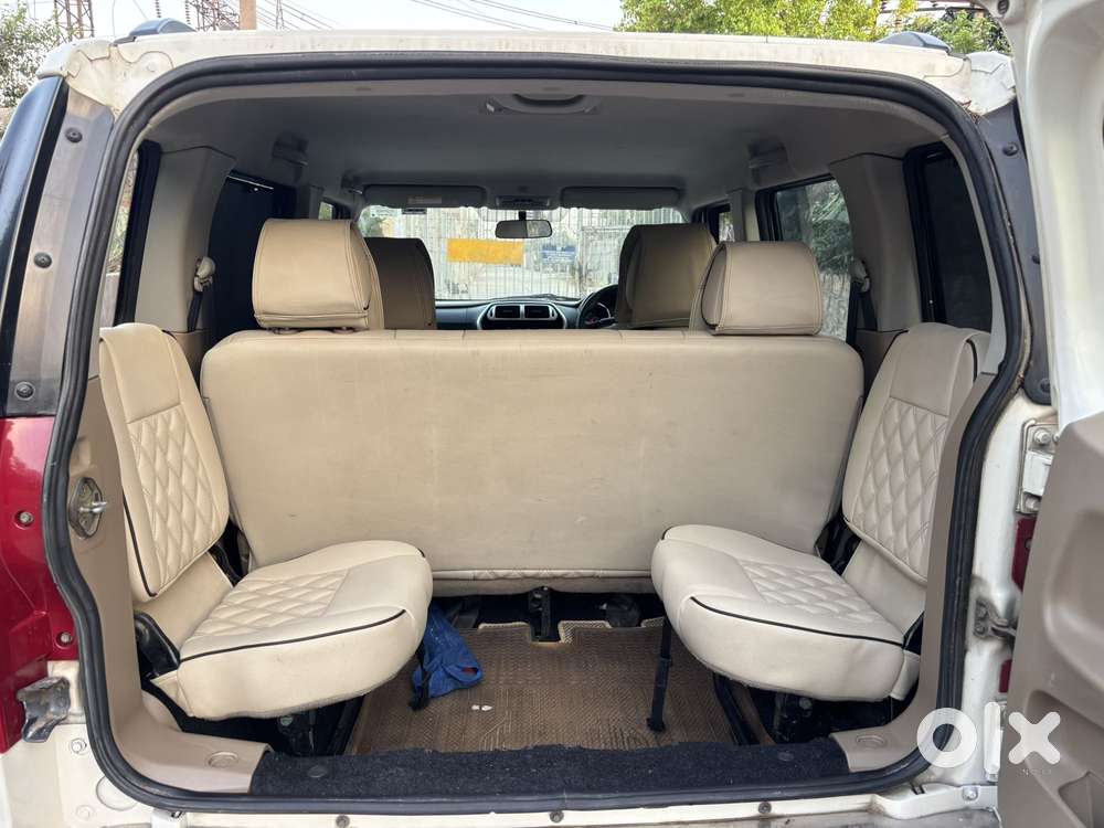 Mahindra Tuv 300 Mhawk100 T8 Amt, 2016, Diesel