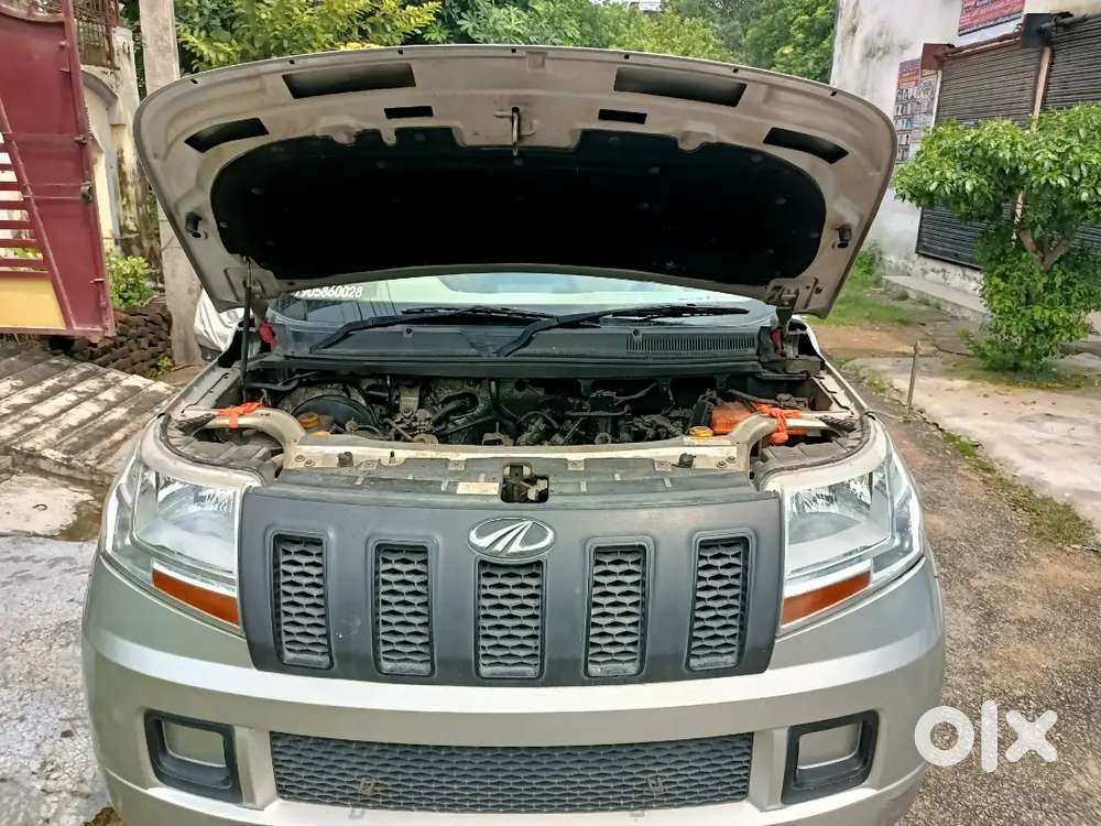 Mahindra Tuv300 T4+  2017 Model
