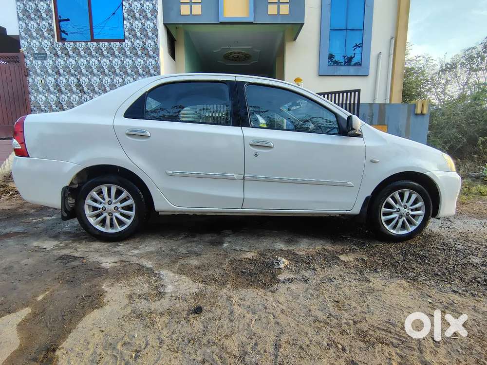 Toyota Etios 2011 Petrol Well Maintained