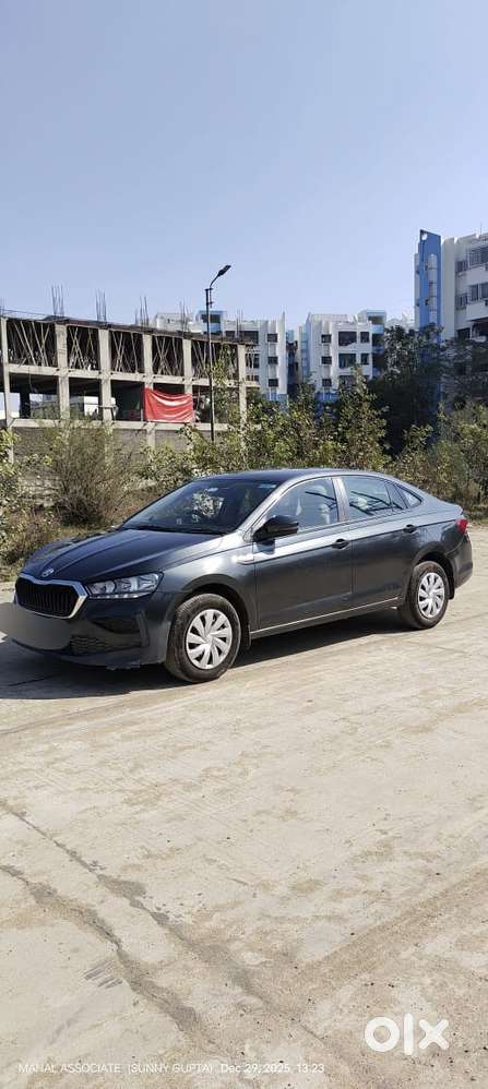 Skoda Slavia 1.0 Active Tsi, 2022, Petrol