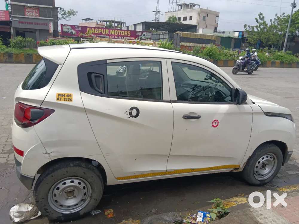 Mahindra Kuv 100 2018