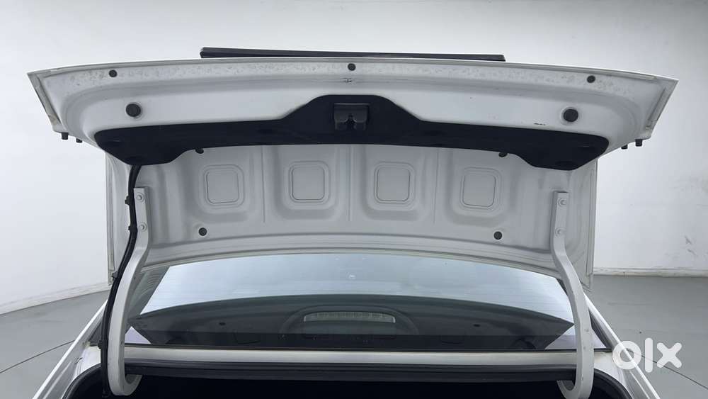 Hyundai Verna 1.5 Sx Turbo Petrol Mt, 2023, Petrol