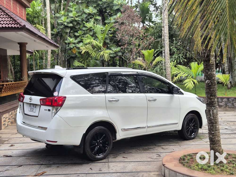 Toyota Innova Crysta 2018 Diesel Manual 2nd Owner