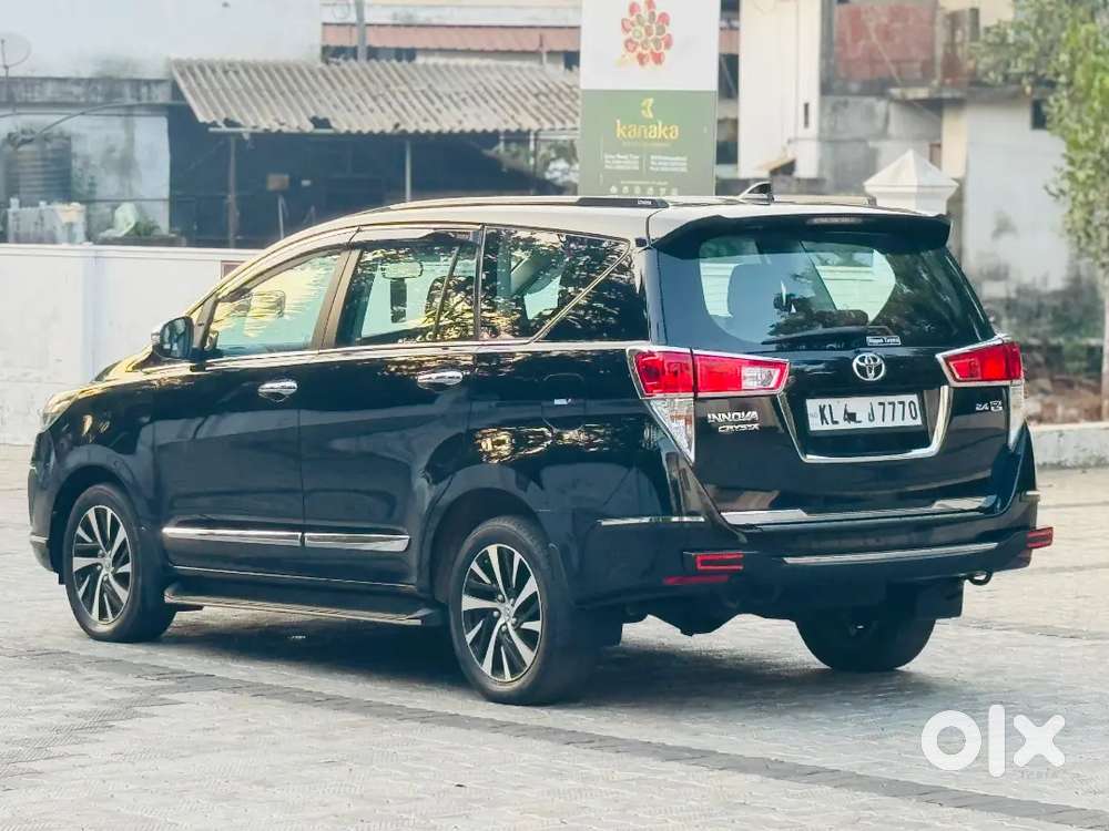 Innova Crysta Z Automatic