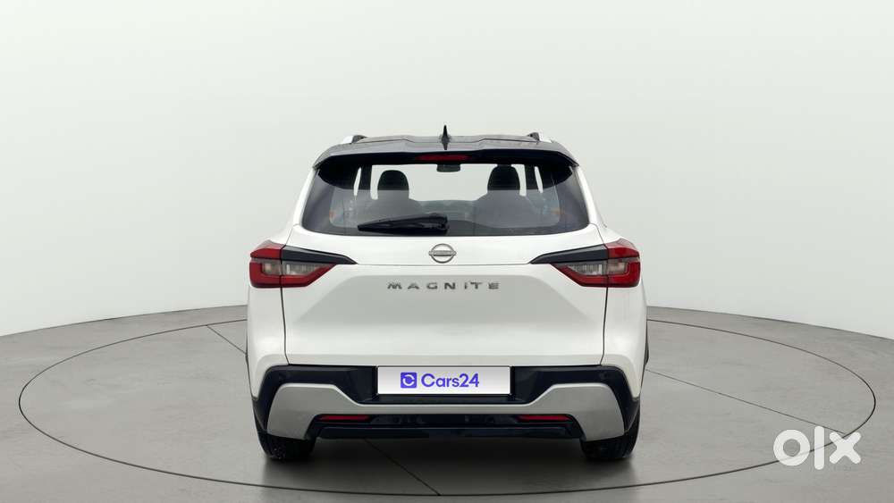 Nissan Magnite 1.0 Xv Dual Tone, 2022, Petrol
