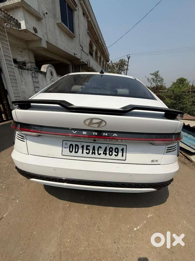 Hyundai Verna 2025 Petrol 10186 Km Driven