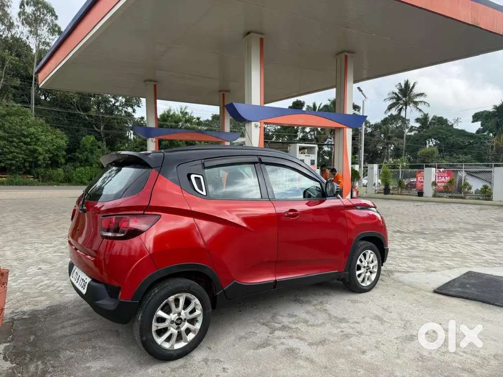 Mahindra Kuv 100 K8 G80 6s R