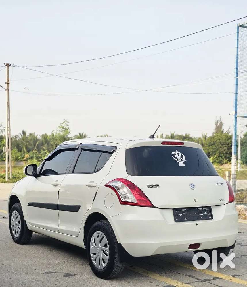 Maruti Suzuki Swift 2015 Petrol Well Maintained