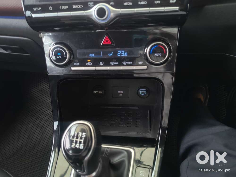 Hyundai Alcazar Petrol 2023 Platinum