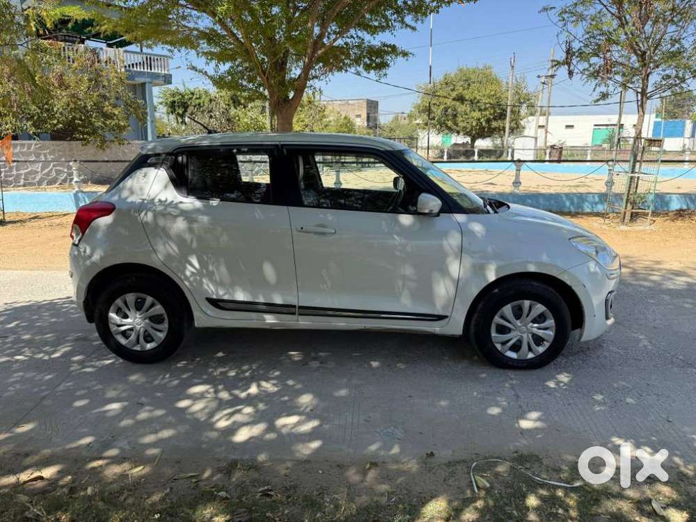 Maruti Suzuki Swift Vvt Vxi, 2022, Petrol