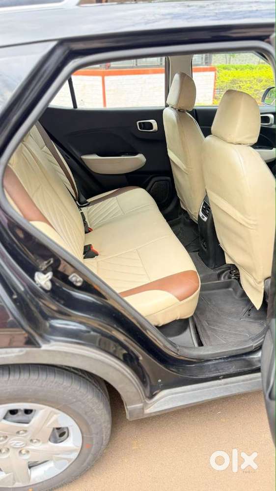 Hyundai Venue S 1.2 Petrol, 2023, Petrol