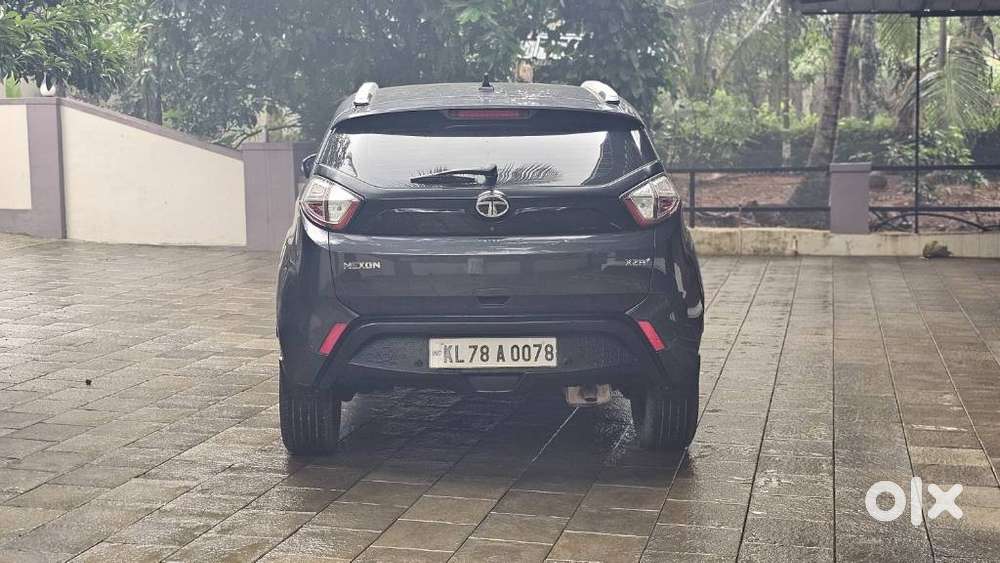 Tata Nexon 1.2 Revotron Xza Plus, 2019, Petrol