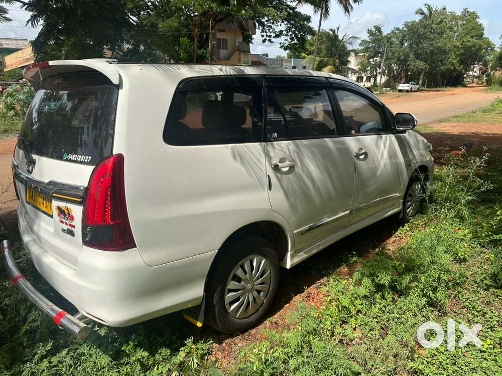 Toyota Innova Diesel 2010 Year