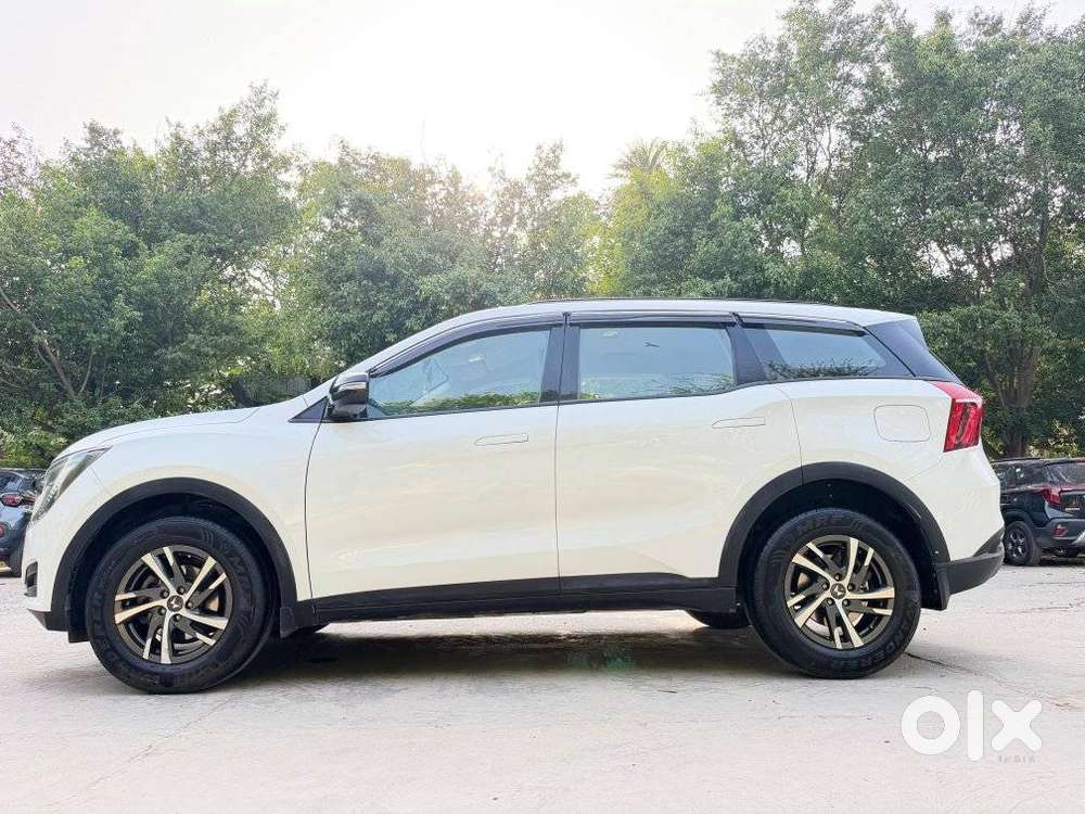 Mahindra Xuv700 2.2 Mx Diesel Mt 5 Str, 2022, Diesel