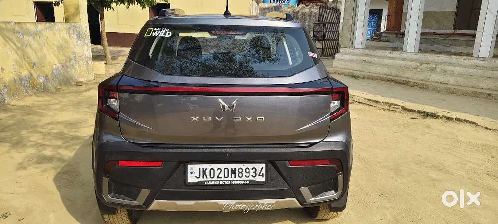 Mahindra Xuv3xo Mx3 Pro 2024