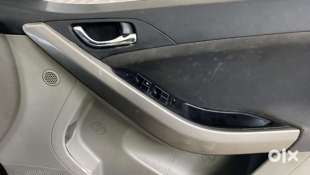 Tata Nexon 1.2 Revotron Xza Plus, 2019, Petrol