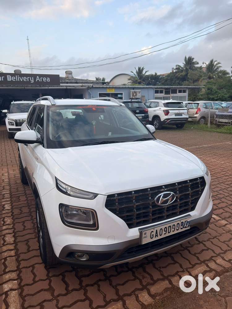  Hyundai Venue S 1.2 Petrol  2019  Only 29,000 Km  Polar White