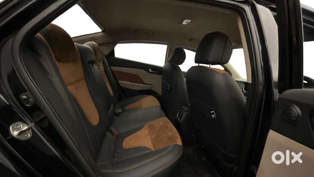 Hyundai Verna 1.6 Vtvt Sx, 2019, Petrol