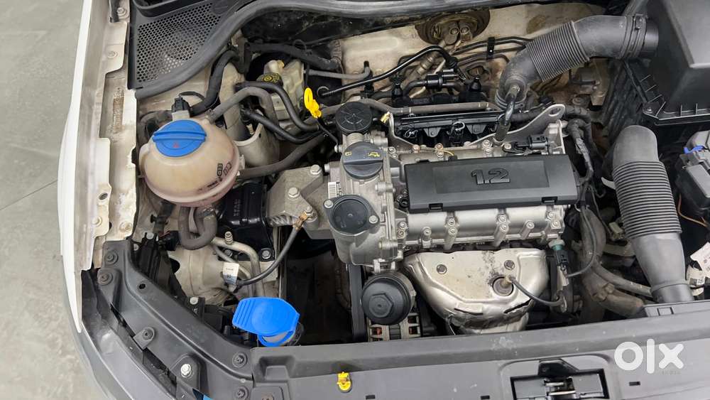 Volkswagen Polo Petrol Highline 1.2l, 2016, Petrol