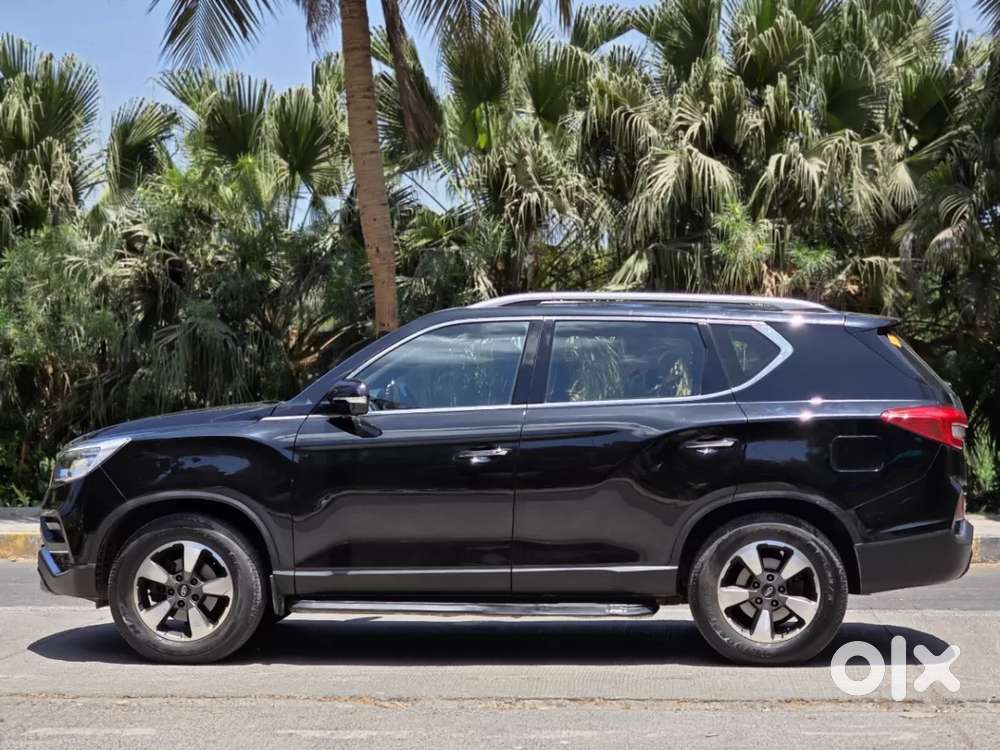 Mahindra Alturas G4 4wd At, 2021, Diesel