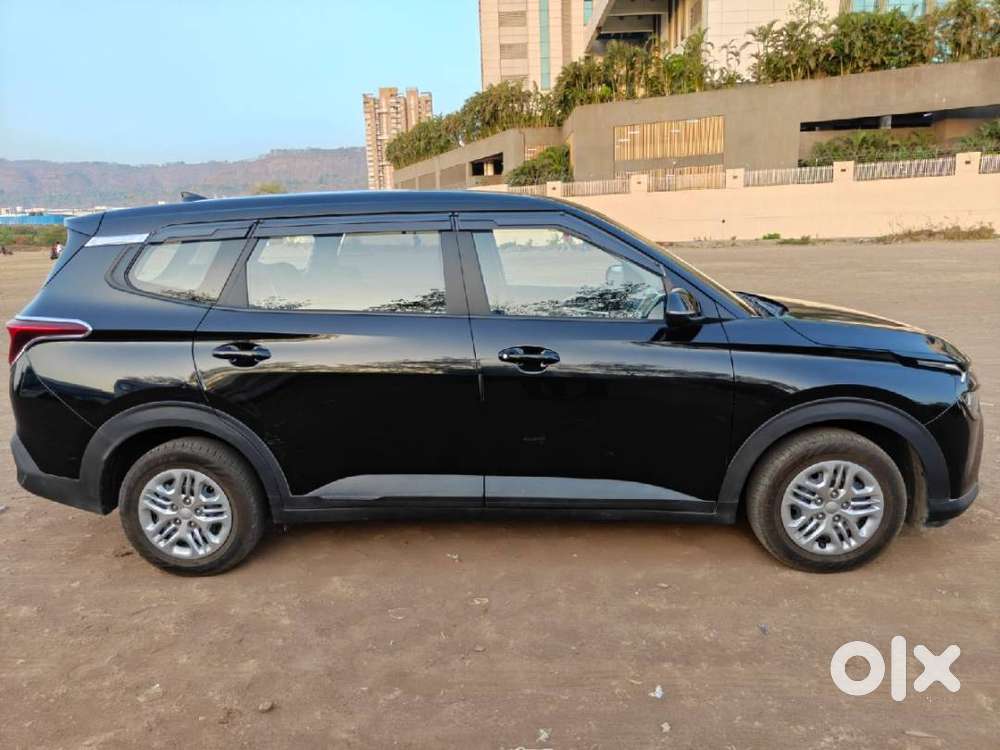 Kia Carens Premium Optional 1.5 Petrol Manual