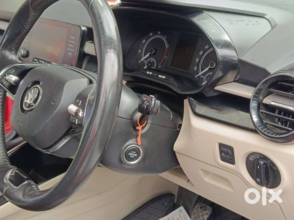 Skoda Slavia Anniversary Edition 1.5l Tsi Mt, 2023, Petrol