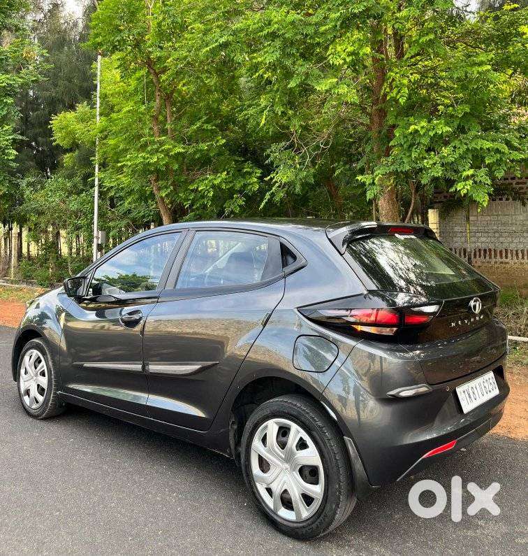 Tata Altroz, 2021, Petrol