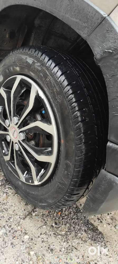 Mahindra Kuv100 Nxt 6 Petrol Good Condition